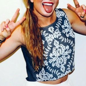 Grey and white crop up floral